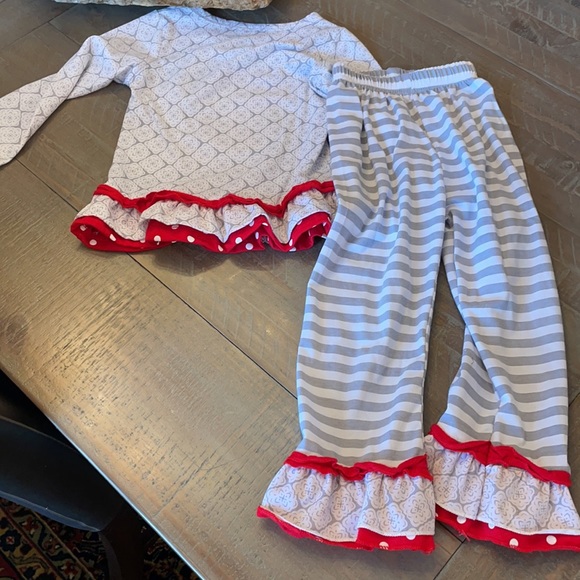 Reindeer Ruffle Top and Pants - Picture 5 of 7